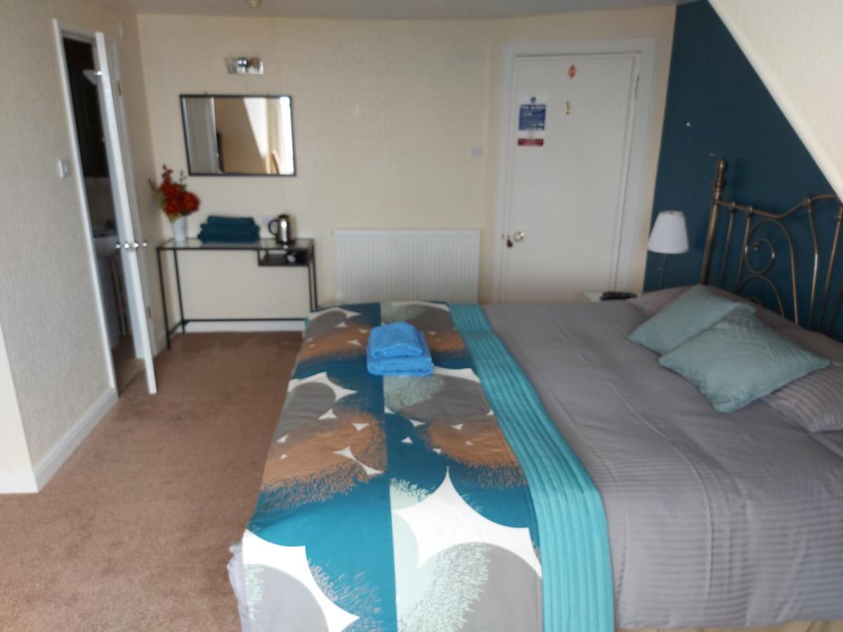 Girvan Guest House ภายนอก รูปภาพ
