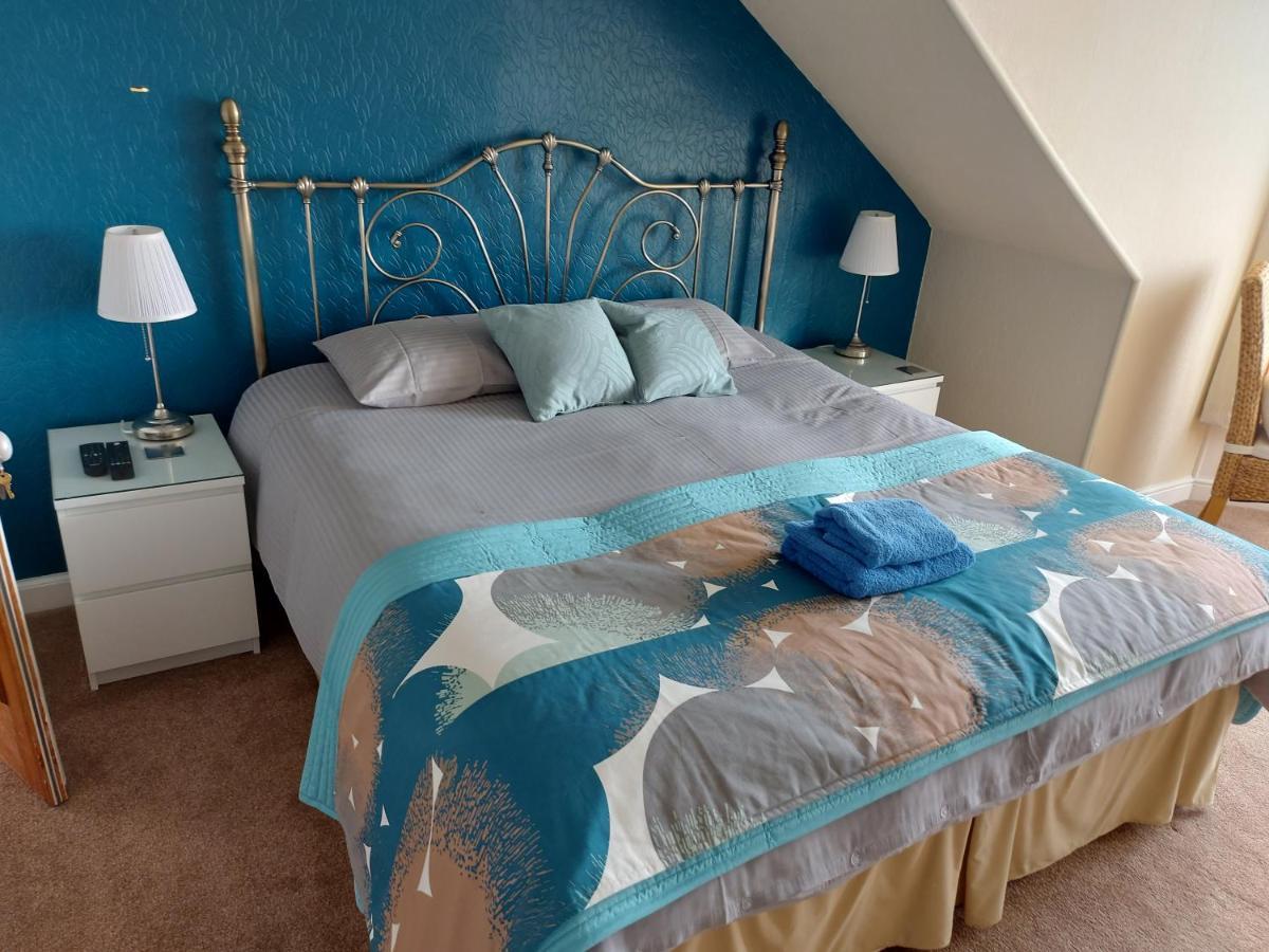 Girvan Guest House ภายนอก รูปภาพ